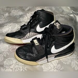 Nike Air Jordan 1 Mid 7Y Black White Elephant Print Youth 7Y Women’s 8.5